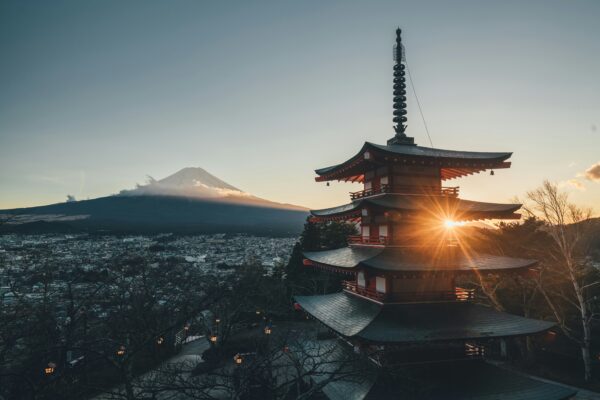 Japan Travel Guide